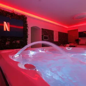 Casa & Spa, Jacuzzi & Piscine Chauffee Appartement