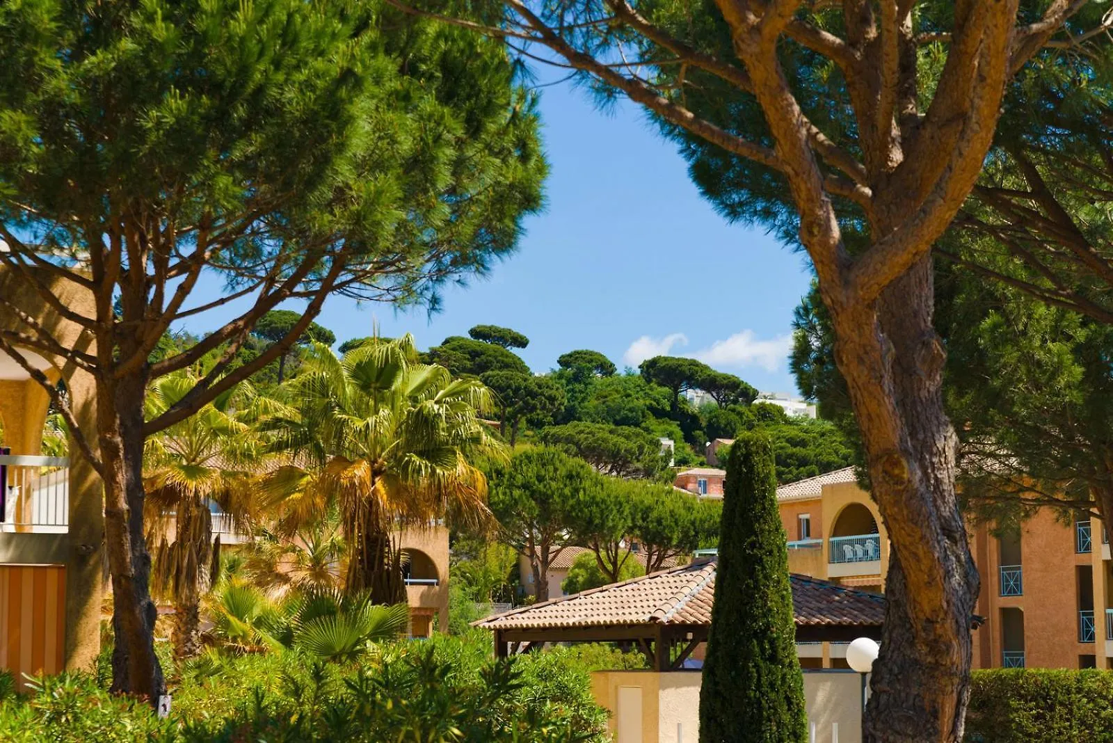 Appartement Residence Santa Barbara Avec Piscine Et A 750M De La Plage Cavalaire-sur-Mer Apartman